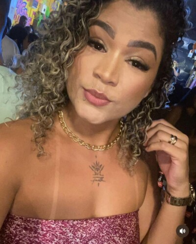 Manicure e pedicure 
Epiladora
Design de sobrancelha 
Nail designer de unhas 
Massagem relaxante
Ventosaterapia
Massagem com pedras quentes 
Massagem com bambu