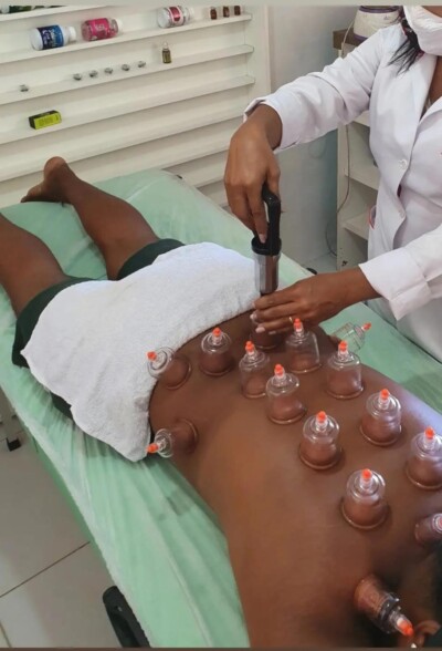 Sabrina Vieira  Massagem