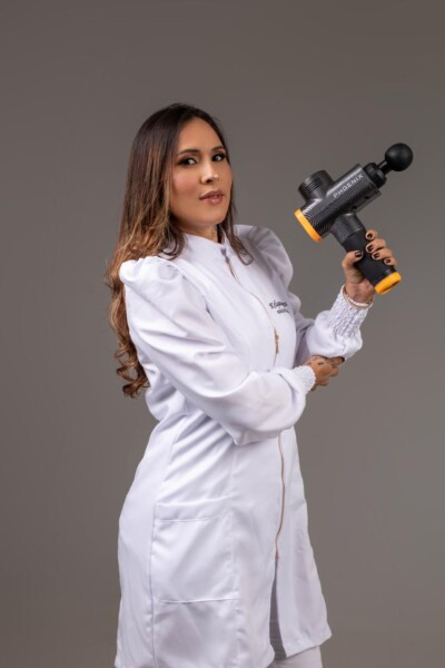 Kelly Massoterapeuta