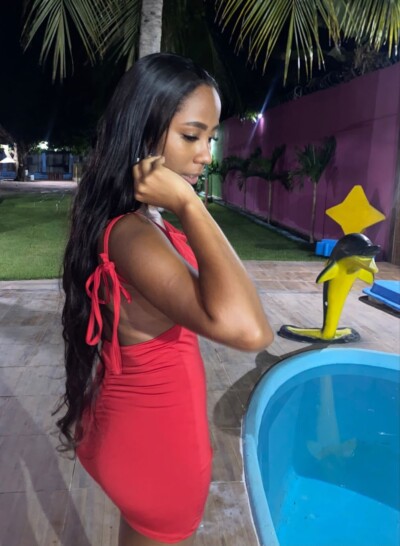 Larissa Massagem