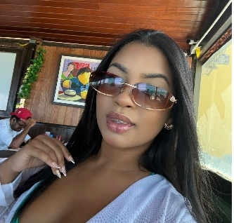 Luana  Massagem