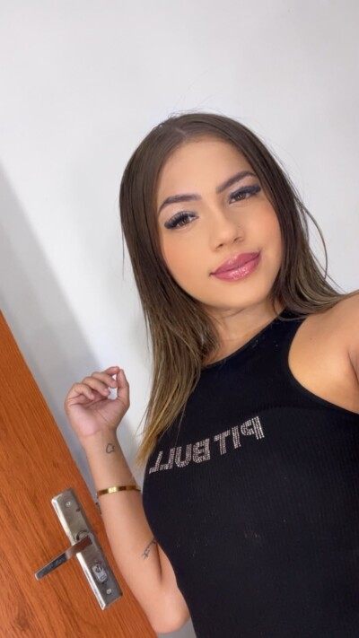 Mirela  Massagem